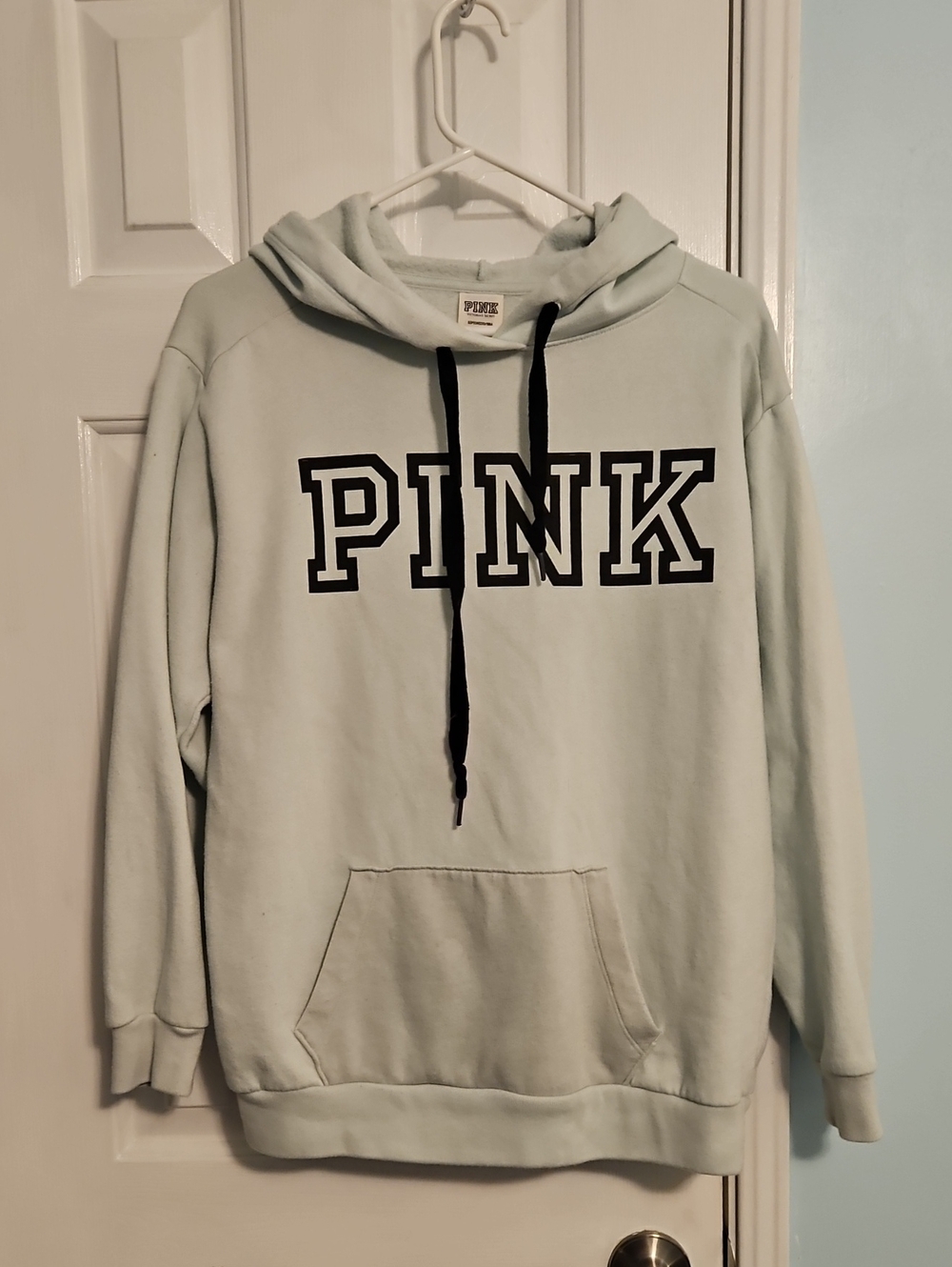 PINK Victoria's Secret light gray tag with black logo